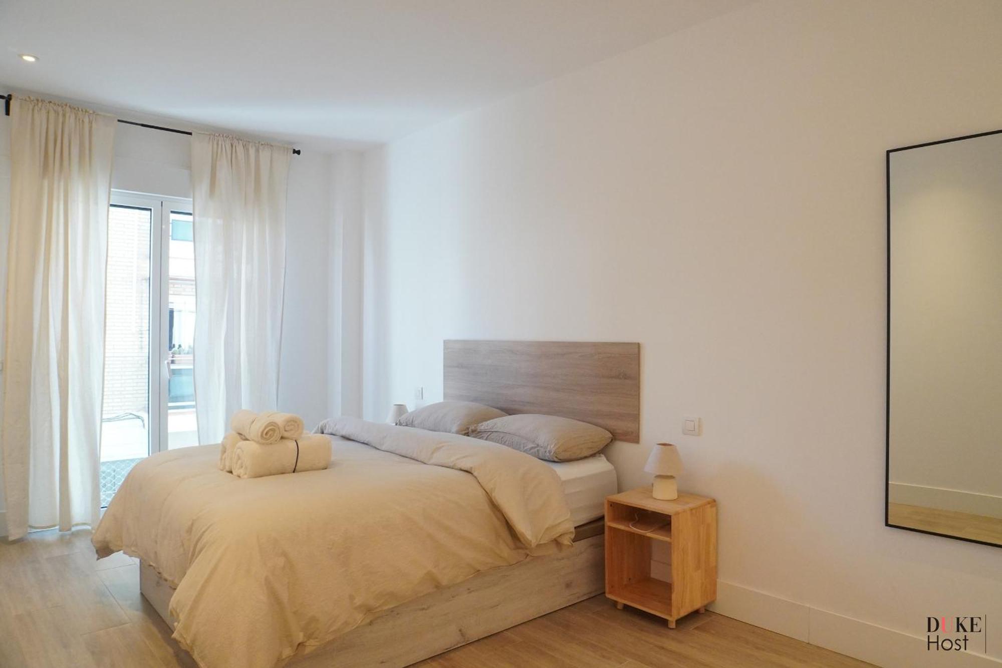 Duke 5Torres Apartments Мадрид Екстериор снимка