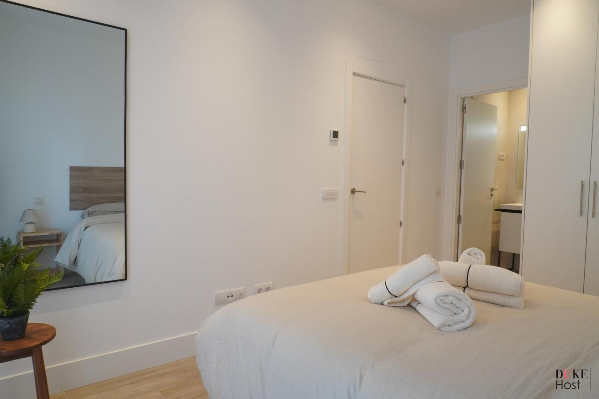 Duke 5Torres Apartments Мадрид Екстериор снимка