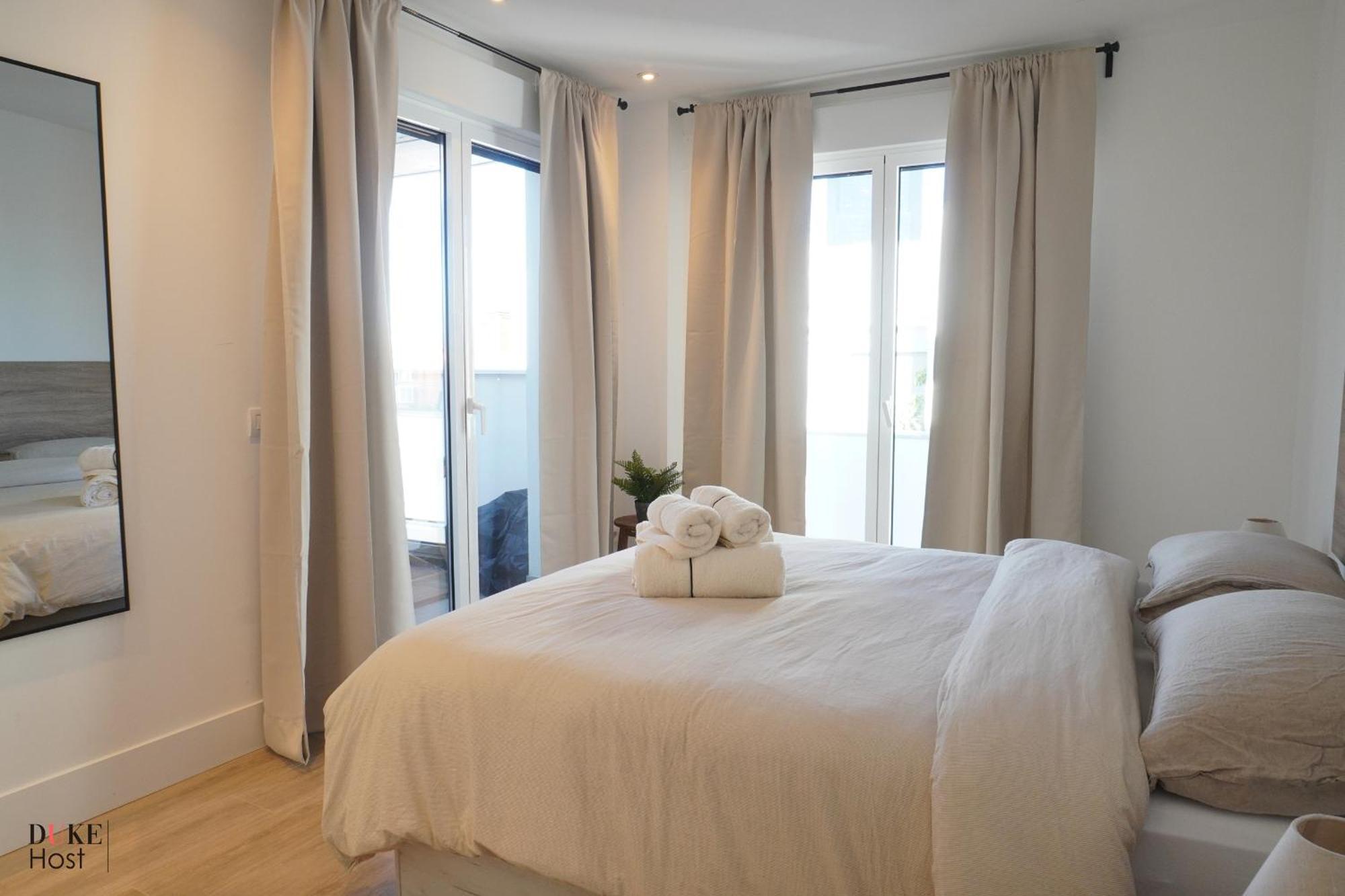 Duke 5Torres Apartments Мадрид Екстериор снимка